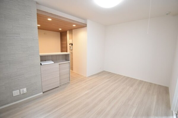 ＬＤＫ１０．７帖