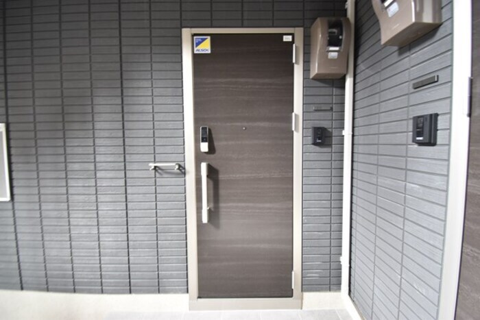 物件内観写真17　(玄関)