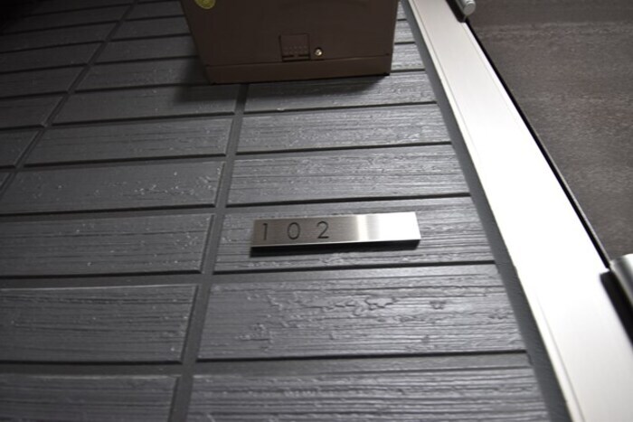 物件内観写真18　(玄関)