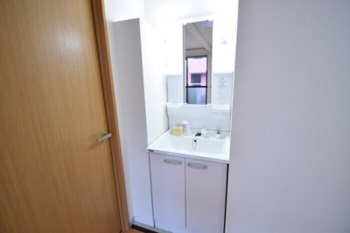 物件内観写真6　(洗髪洗面化粧台)