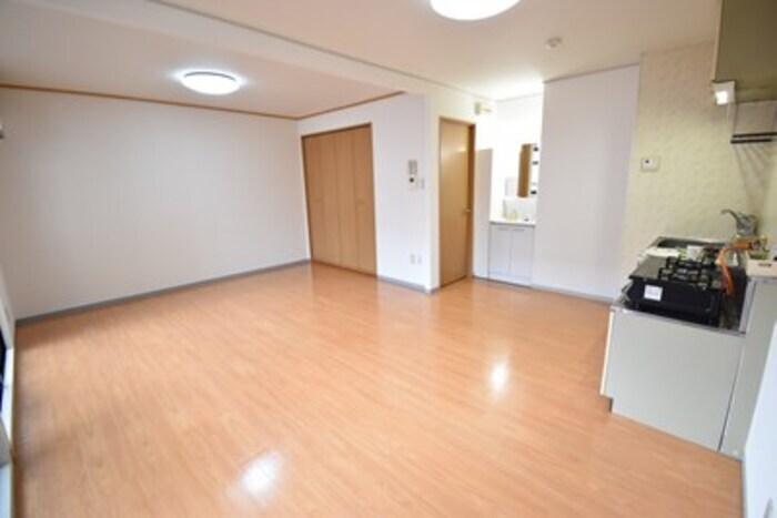 物件内観写真12　(ＬＤＫ１３．５帖)