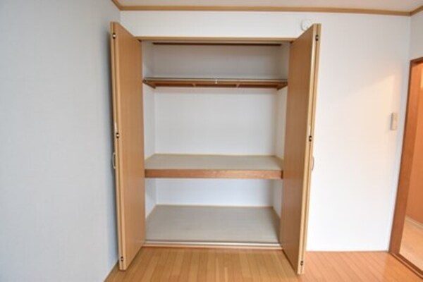 洋室(クローゼット（洋室）)