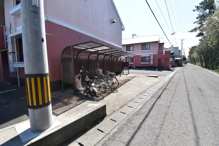 物件内観写真28　(駐輪場)