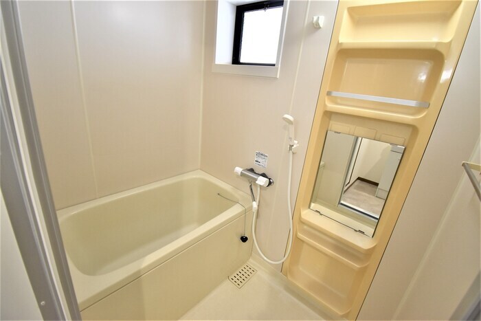 物件内観写真4　(浴室)