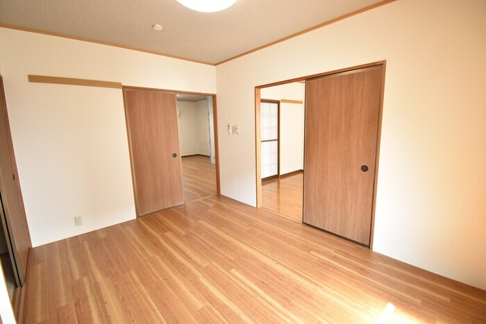 物件内観写真19　(西洋室６帖)