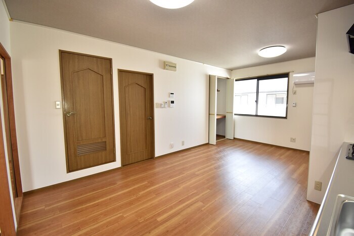 物件内観写真21　(ＬＤＫ１２帖)