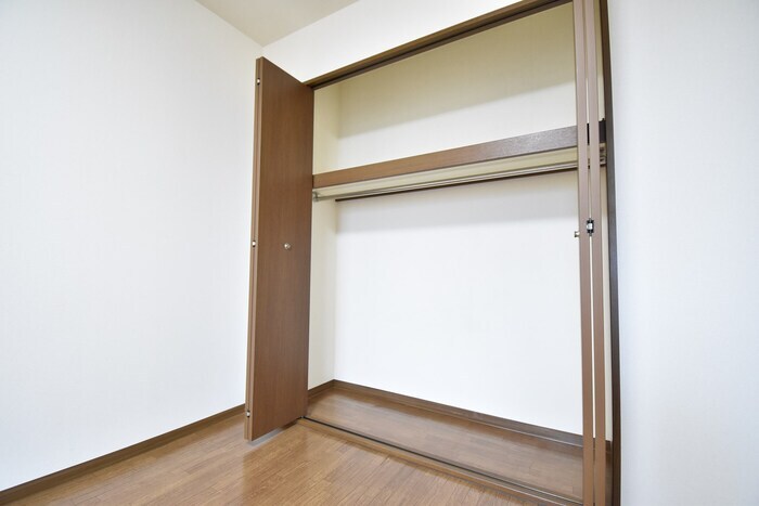 物件内観写真12　(クローゼット)