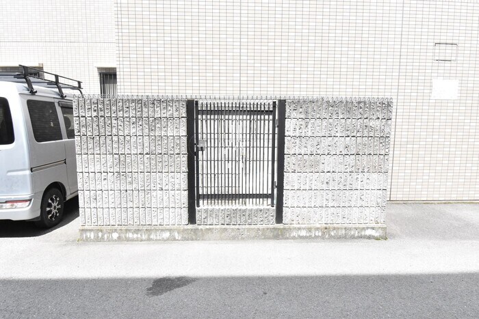 物件内観写真28　(ゴミステーション)