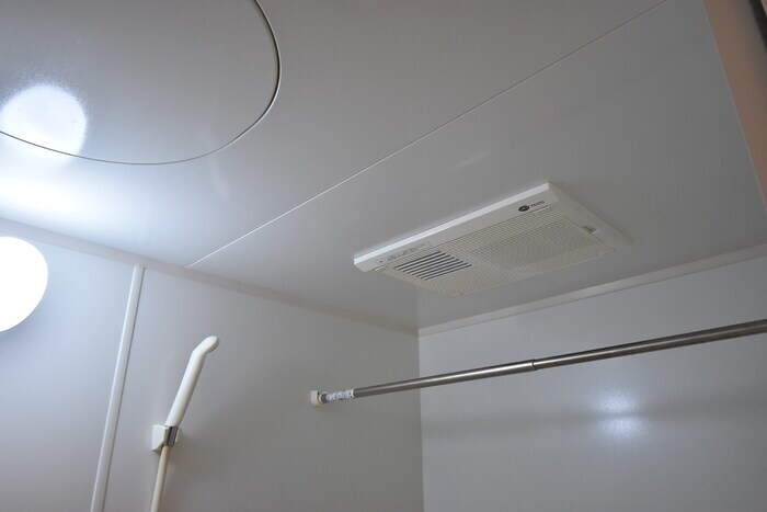 物件内観写真25　(浴室換気乾燥機)