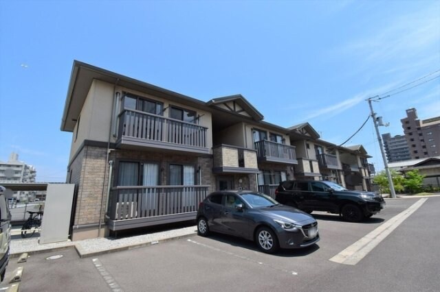 物件外観写真1　(建物外観)