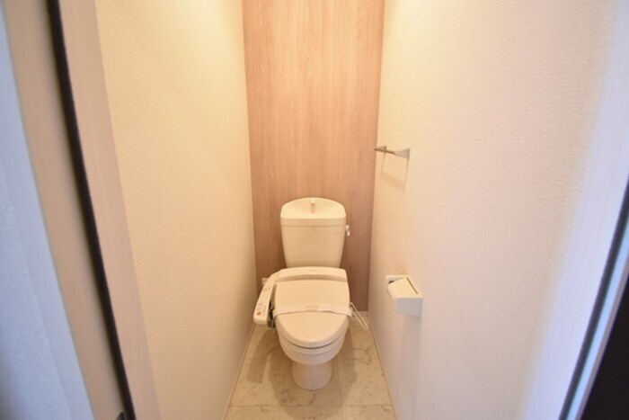 物件内観写真7　(温水洗浄暖房便座)