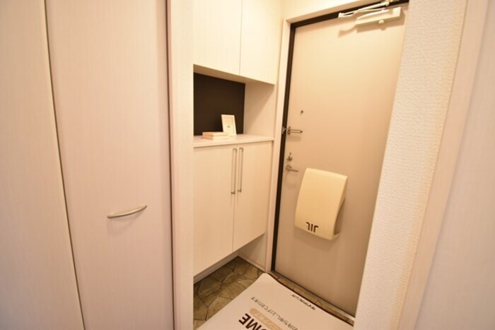 物件内観写真21　(玄関)