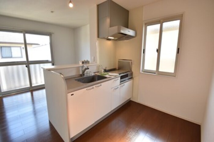 物件内観写真2　(キッチン)