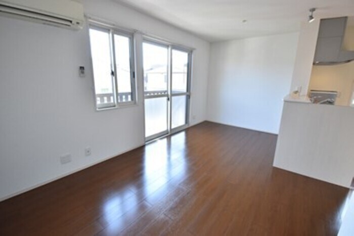 物件内観写真11　(ＬＤＫ１１．７帖)