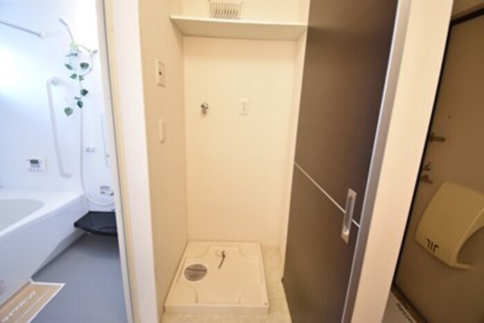 物件内観写真25　(室内洗濯機置場)