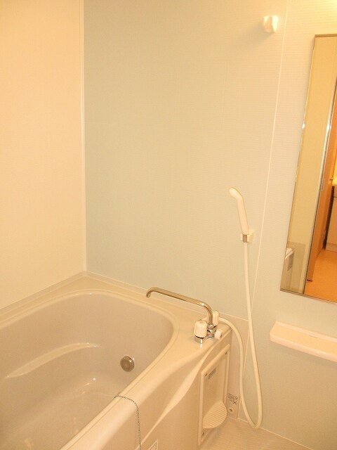 物件内観写真4　(バス／シャワールーム等)