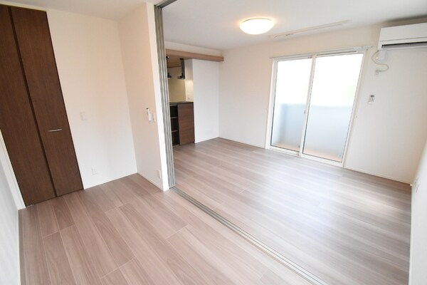 洋室(洋室４帖～ＬＤＫ１１．４帖)