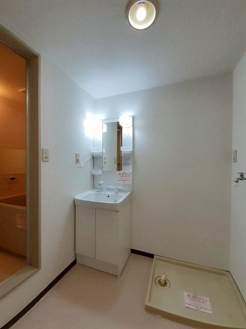 物件内観写真5　(洗面所)