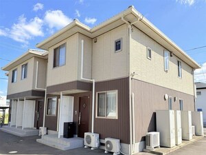 シャーメゾン上林 A棟外観写真