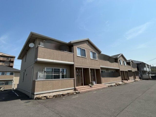 物件外観写真1　(建物外観)