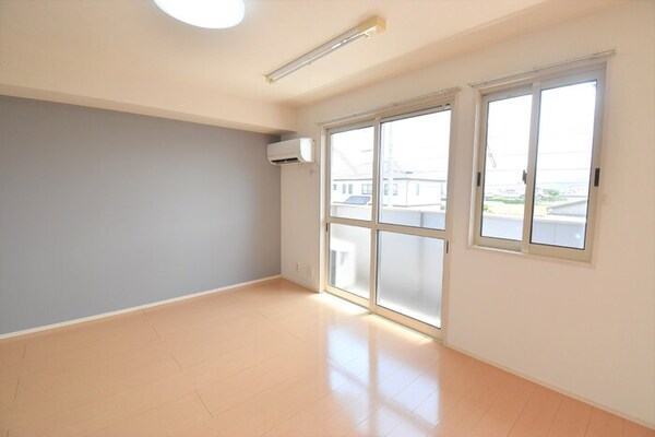 居室(ＬＤＫ１５帖)