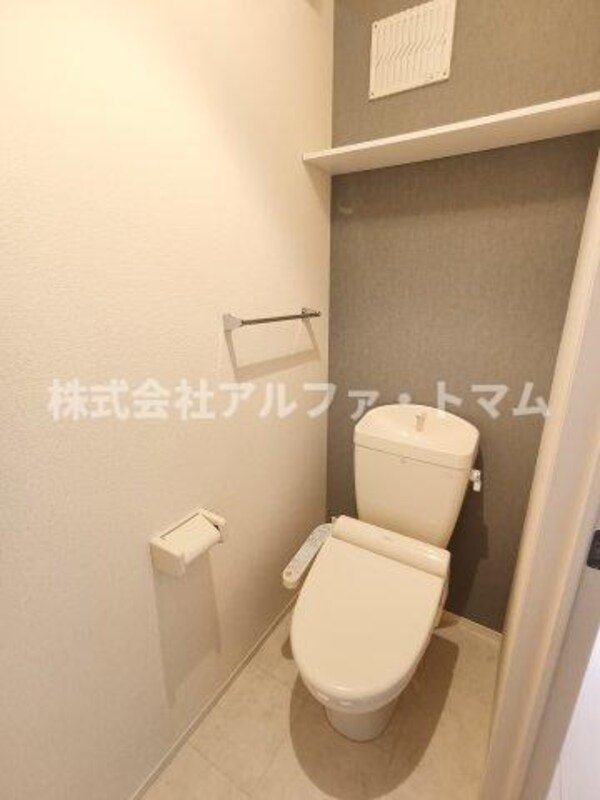 トイレ(温水洗浄暖房便座)