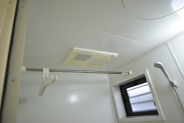 物件内観写真24　(浴室換気乾燥機)