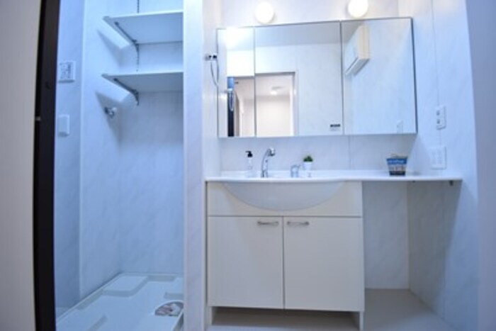 物件内観写真6　(室内洗濯機置場・洗髪洗面化粧台)