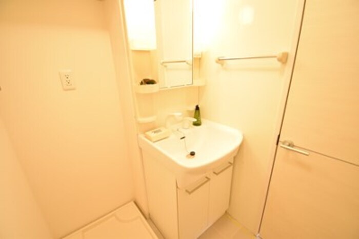 物件内観写真6　(洗髪洗面化粧台)