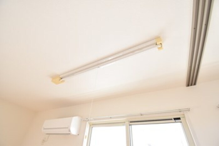 物件内観写真24　(室内物干し（南洋室）)