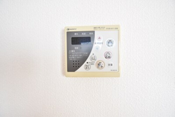 物件内観写真25　(追い焚き給湯)