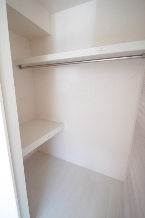 物件内観写真8　(ウォークインクローゼット)