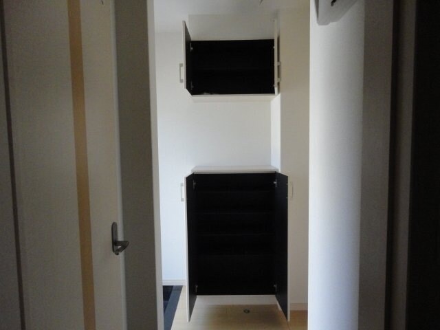 物件内観写真19　(シューズボックスの中)