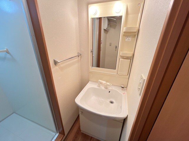 物件内観写真6　(洗髪洗面化粧台)