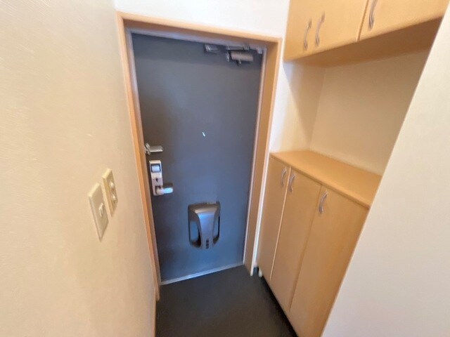 物件内観写真21　(玄関)