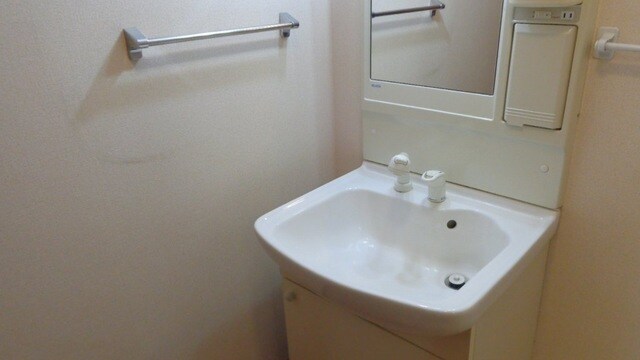 物件内観写真5　(洗髪洗面化粧台)