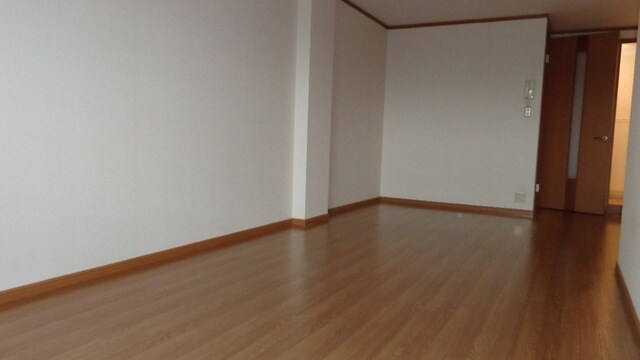 物件内観写真8　(リビング)