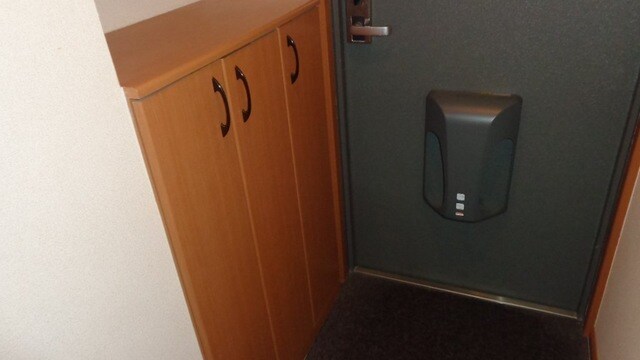 物件内観写真17　(玄関)
