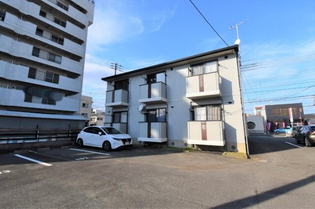 物件外観写真1　(建物外観)