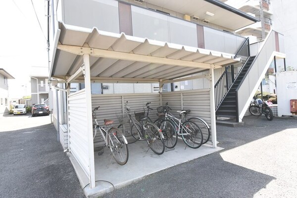 建物設備(駐輪場)