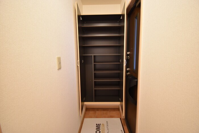 物件内観写真12　(シューズボックス（トールタイプ）)