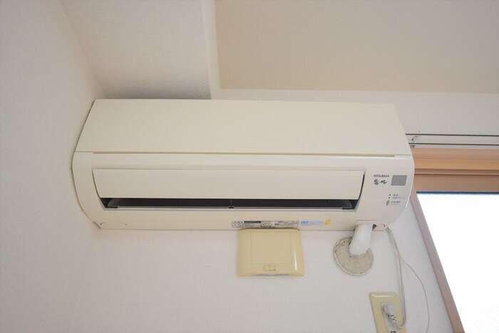 物件内観写真15　(エアコン（洋室）)