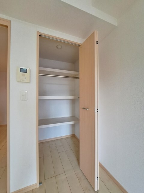 物件内観写真10　(収納)