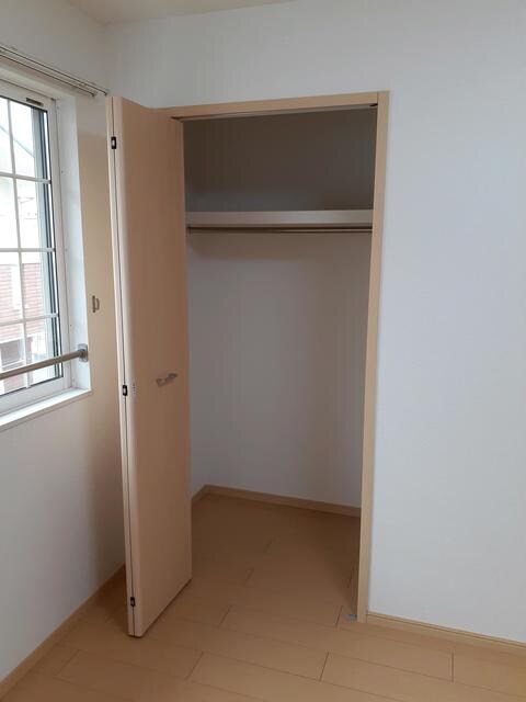 物件内観写真10　(収納)