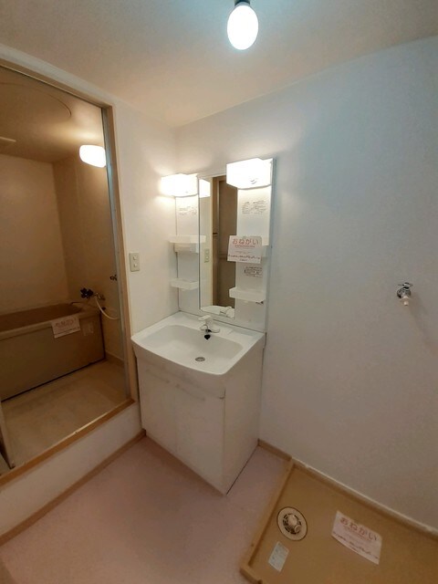 物件内観写真7　(洗面所)