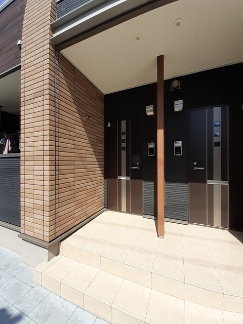 物件外観写真2　(その他共有部分)