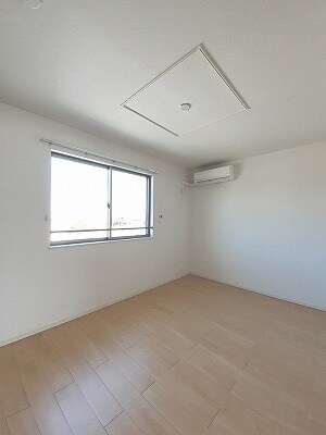 物件内観写真9　(その他部屋・スペース)