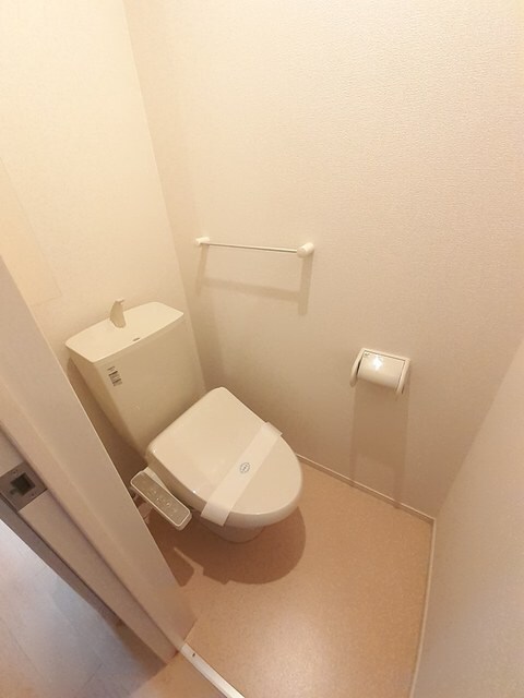 物件内観写真7　(トイレ)