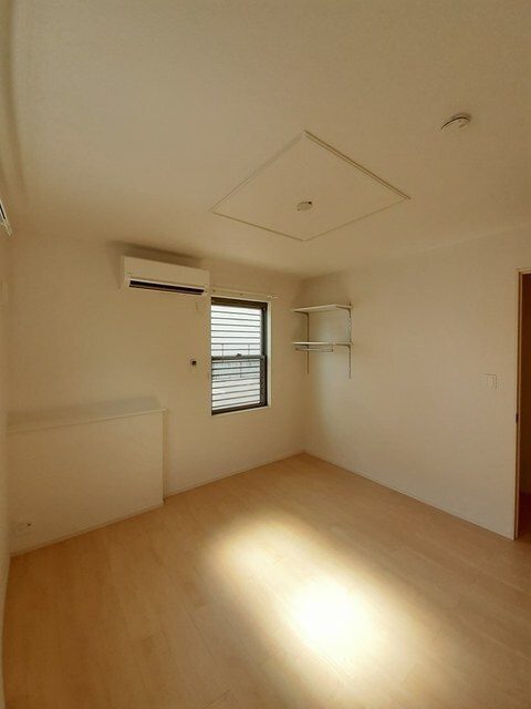 物件内観写真9　(その他部屋・スペース)