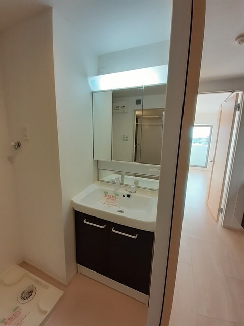 物件内観写真6　(洗面所)